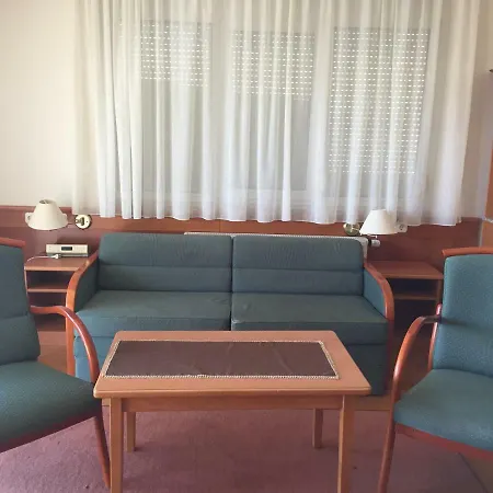 Vizkoezeli Panoramas 4 Fos Badacsonytomajon Apartmán